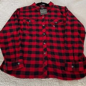 Women’s Eddie Bauer Buffalo Red and Black plaid flannel Shirt